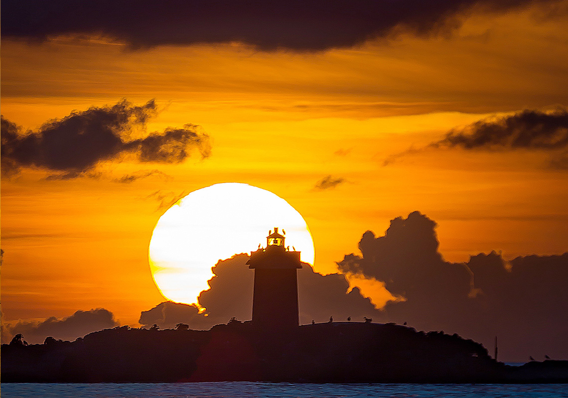 Faro al Tramonto